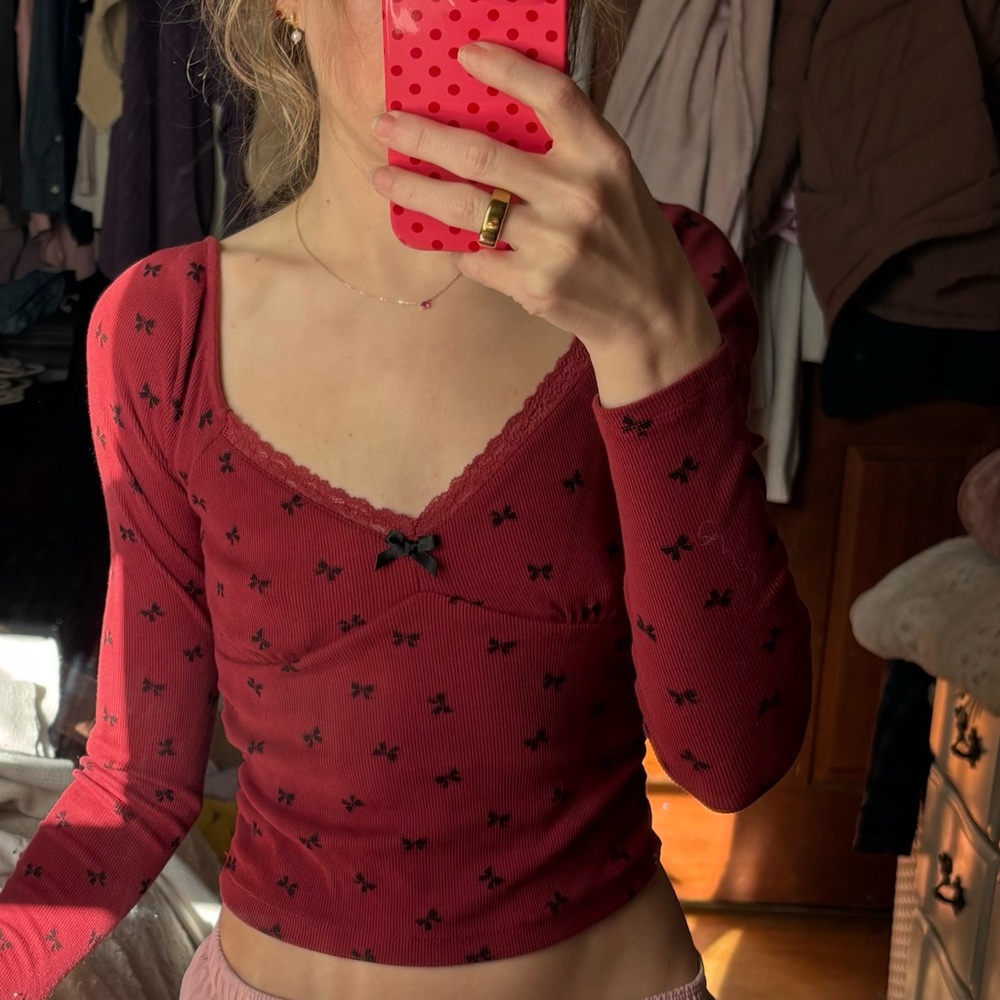 Aeropostale Red Ribbed Long-Sleeve Top with Black Bow Print